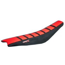 Housse de selle GASGAS EC-ECF 2012-2017 TOP RED- SIDE BLACK-STRIPES BLACK (M811-3RBB) Housse de selle GASGAS EC-ECF 2012-2017 TOP RED- SIDE BLACK-STRIPES BLACK (M811-3RBB)